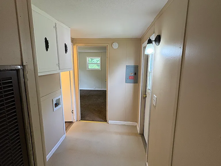 126 Sam Spur Ln — Photo 3