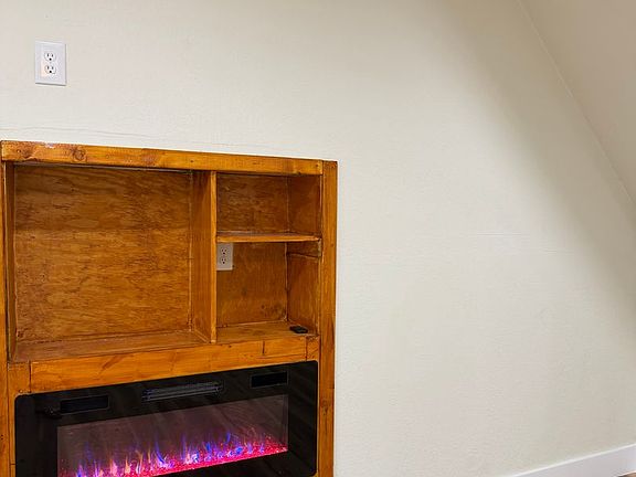 4th image of 1211 Eastside Blvd