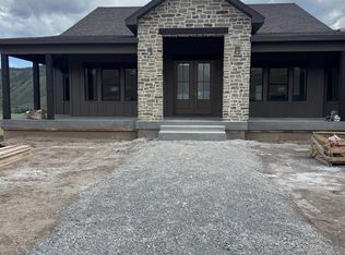 3925 Utah Dr, Inkom, ID 83245