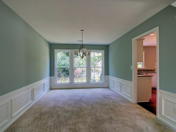 5th image of 3464 Chastain Glen Ln NE