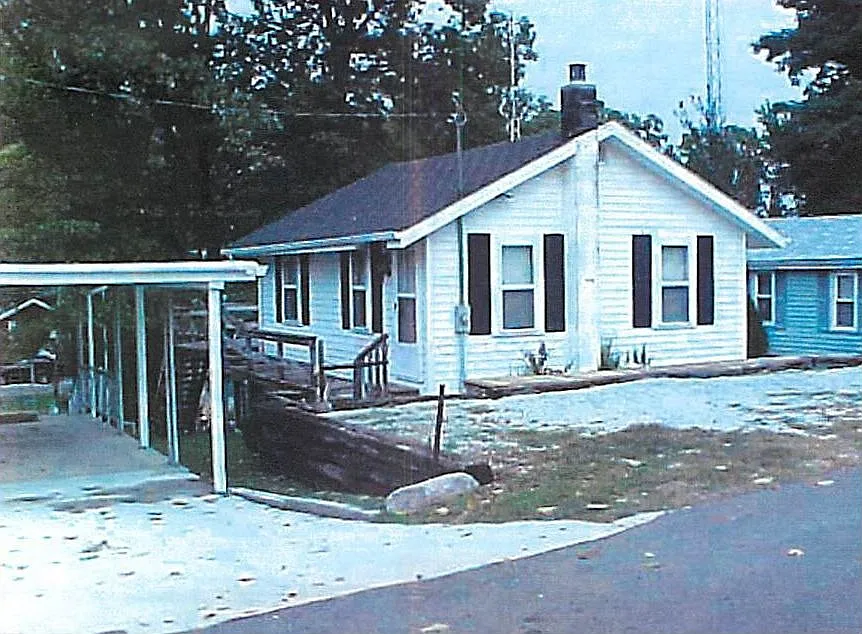 772 E Willis Park photo 1