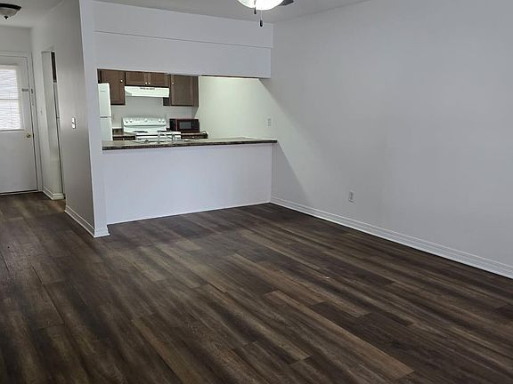 3rd image of 508 Landview Dr #A