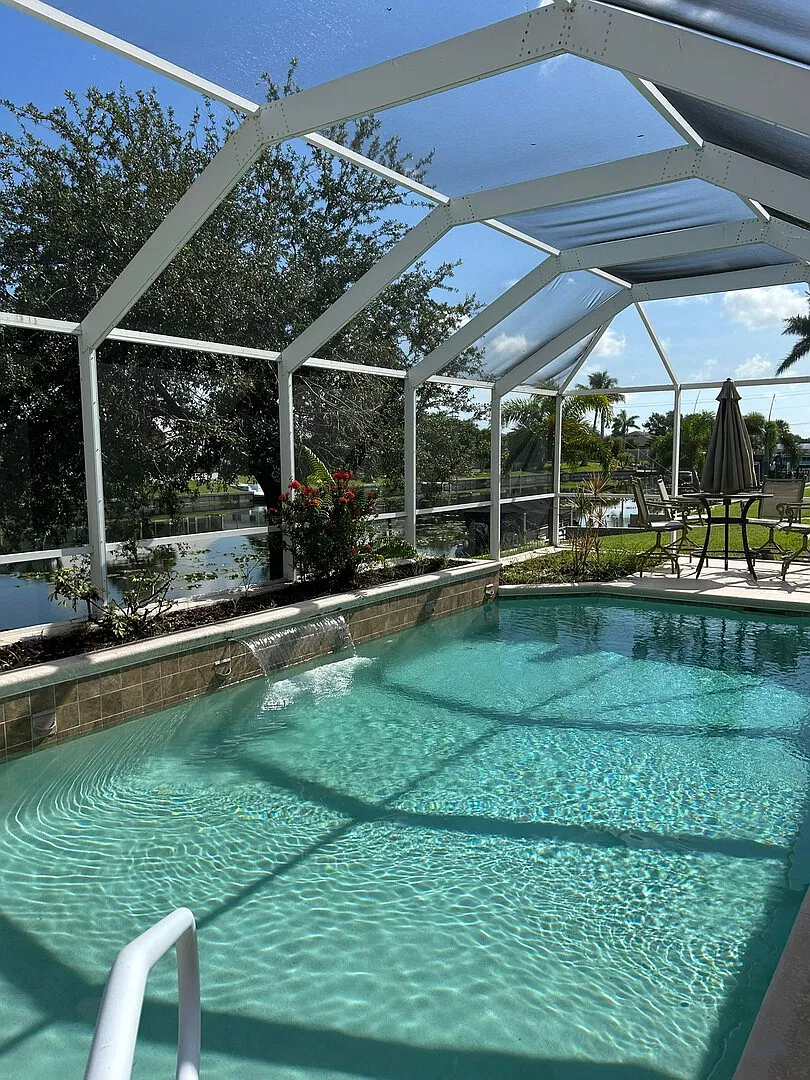 Waterfront VILLA with Pool&Spa, sunset view, Family&Pets Friendly — Photo 1