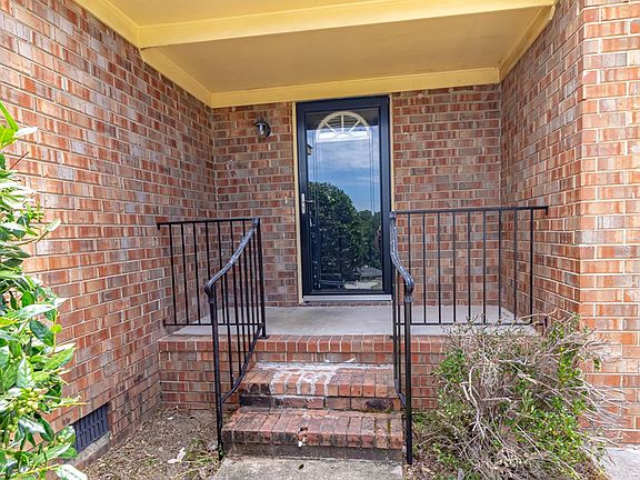 3rd image of 3021 White Sand Dr