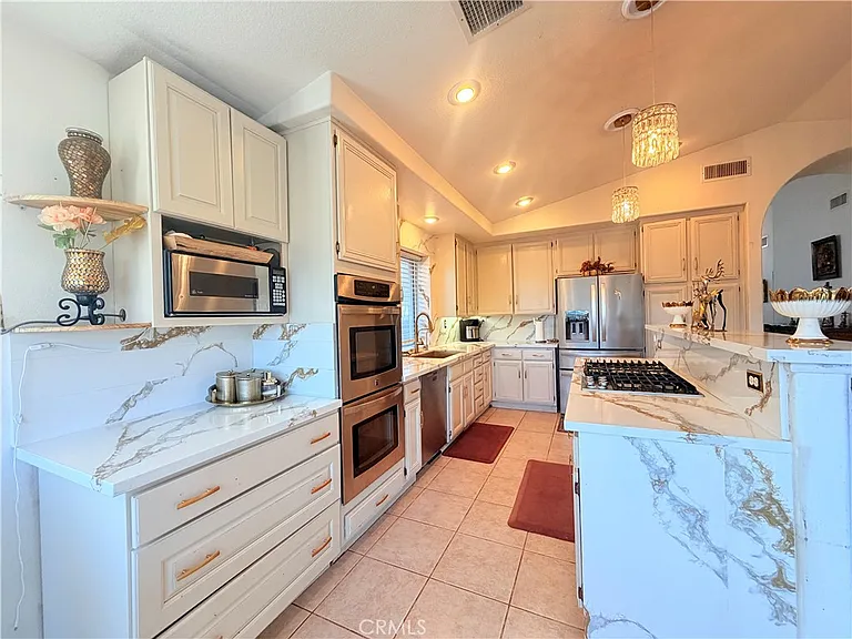 20350 Calhaven Dr — Photo 8