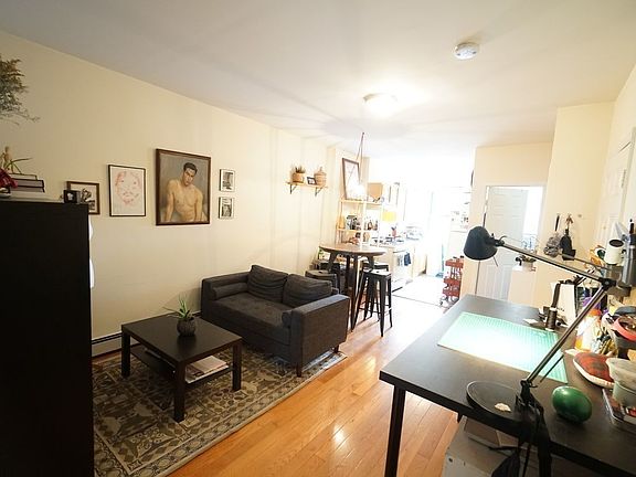 4th image of 543 Court St #2B