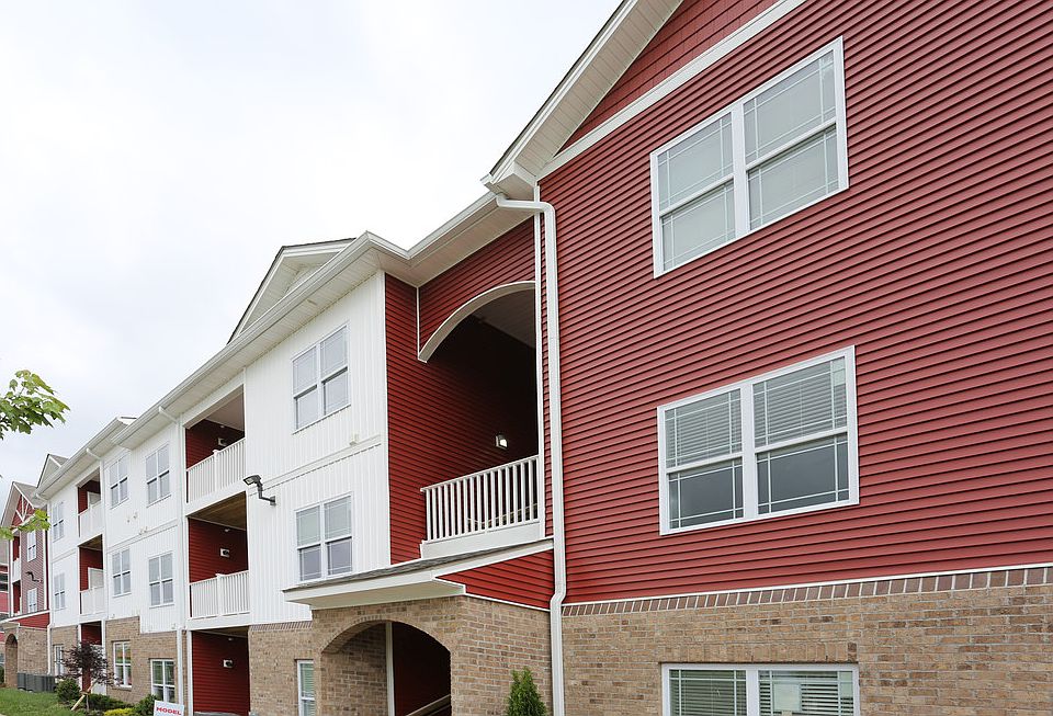 1st image of 3765 Winthrop Dr #2102