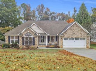 854 Thackston Dr, Spartanburg, SC 29307