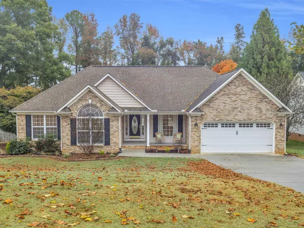 854 Thackston Dr, Spartanburg, SC 29307