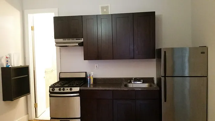 Rented by Signature Property Realty | media 30