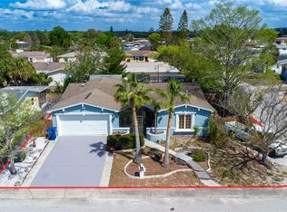 9810 Woodstock Ln, Port Richey, FL 34668