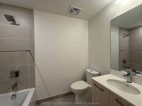 5th image of 65 Mutual St #405