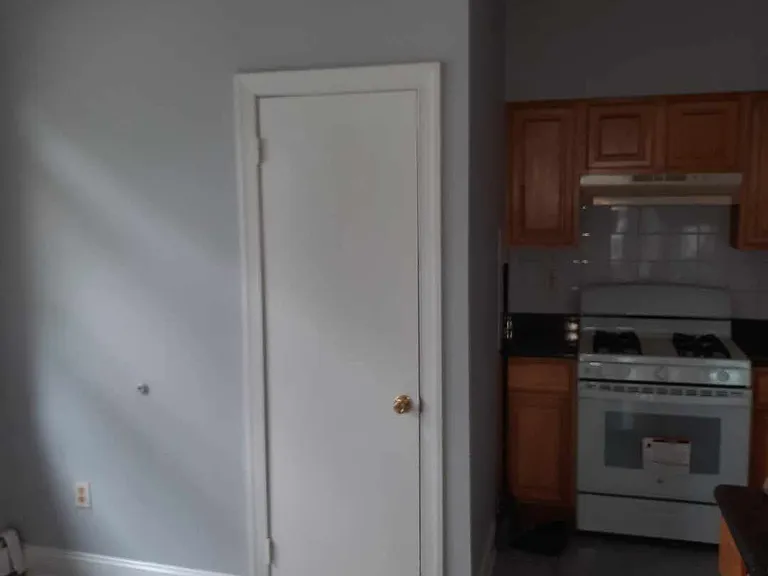 1208 Lincoln St #3 — Photo 4
