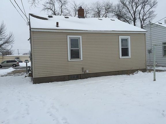 3rd image of 41 31st Ave S