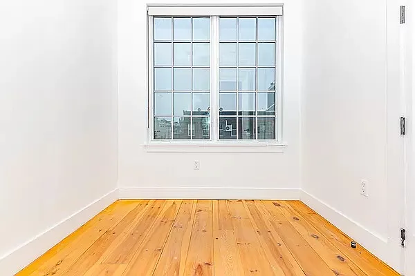 Rented by Nooklyn NYC LLC | media 123