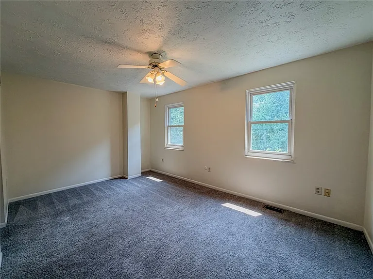 134 Forest Dr — Photo 12