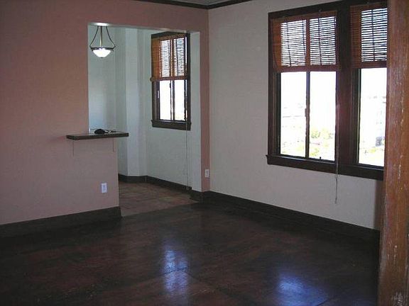Room/Living Space