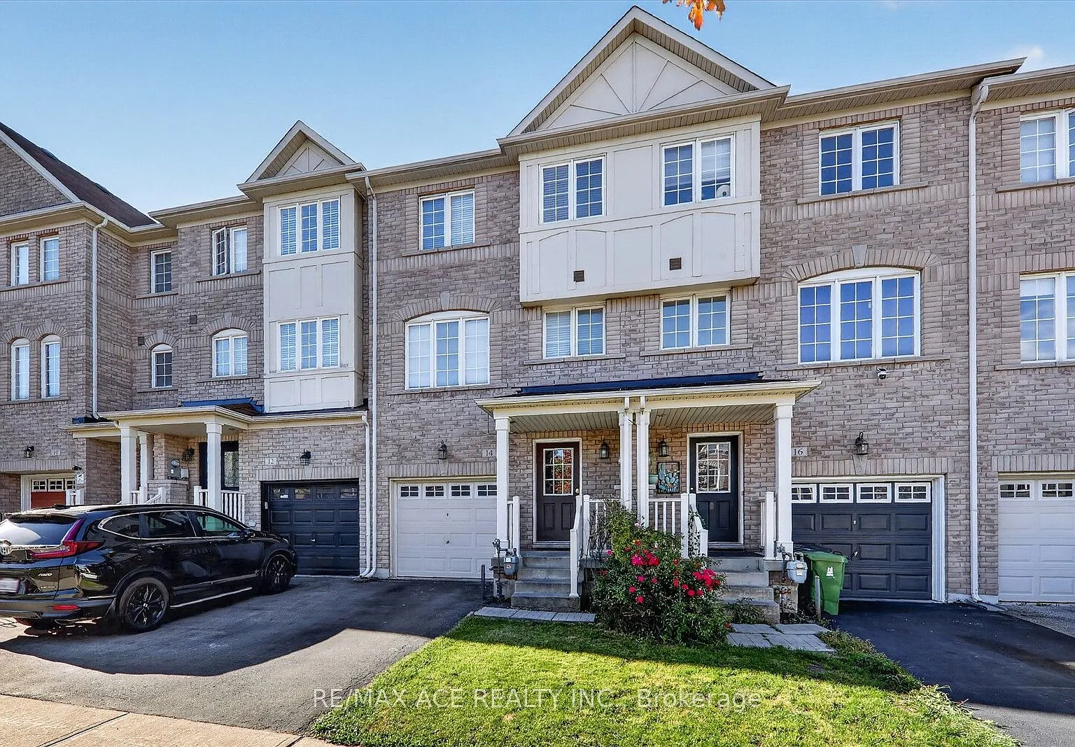 4 bed, $3,200 — Photo 4