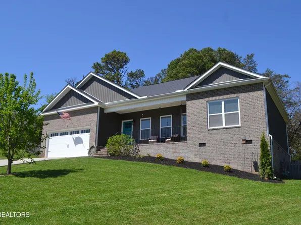 6024 Whisper Ridge Ln, Corryton, TN 37721