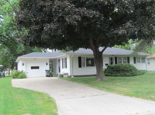 1242 N 10th St, Fort Dodge, IA 50501