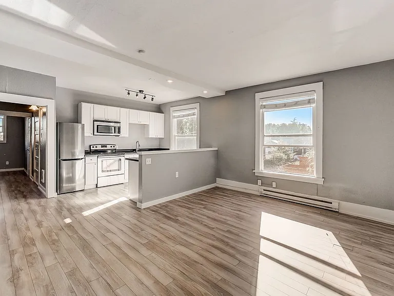 Madison View Apartments — Photo 37