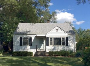 525 N Grant St, Westmont, IL 60559