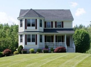 5 Lisheen Dr, Atkinson, NH 03811
