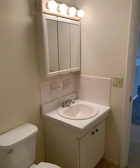 4063 Bruene Ave — Photo 16