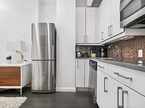 830 8th Ave, New York, NY