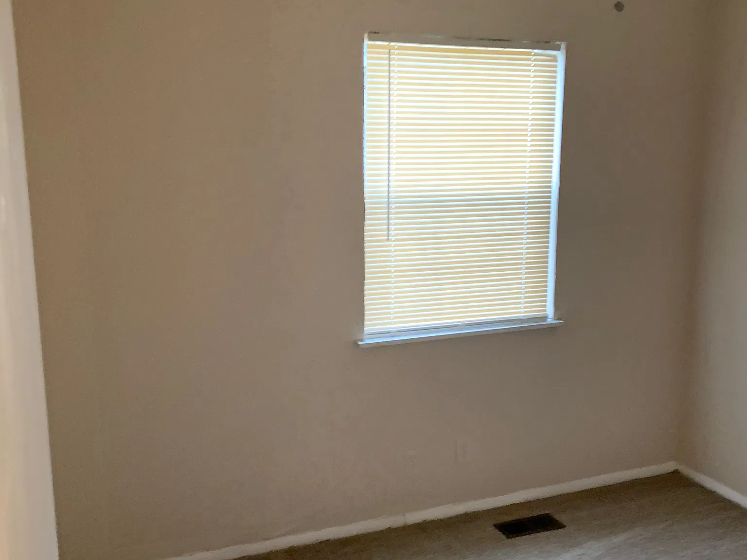 3 bed, 1667 sqft, $1,400 — Photo 3