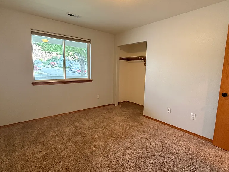 4304 Jasper St — Photo 12