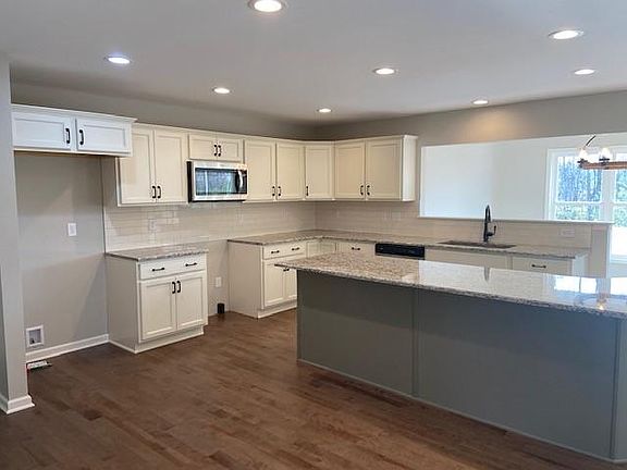4th image of 1526 Osburn Ln