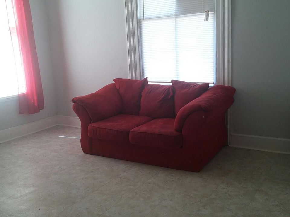 1st image of 914 W High St APT 2