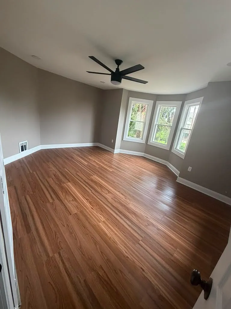 2 bed, 550 sqft, $1,550 — Photo 3