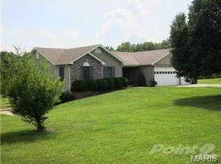 30 Fox Run Dr, Wright City, MO 63390