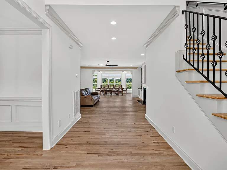 1733 Indigo Island Dr — Photo 12