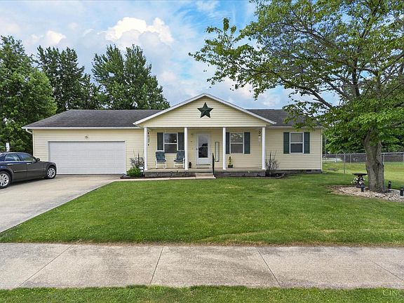 2nd image of 703 Riverbirch Rd