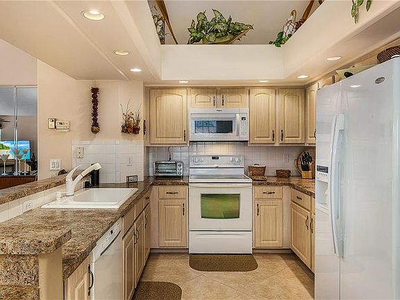 5th image of 13259 Sherburne Cir APT 2204
