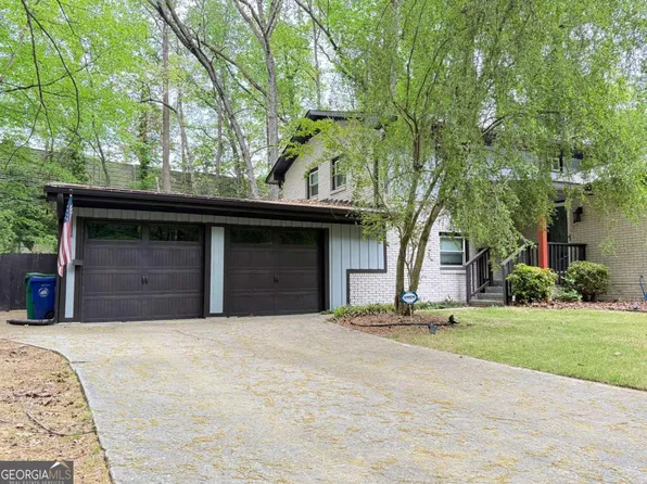 3629 Embry Cir, Atlanta, GA 30341