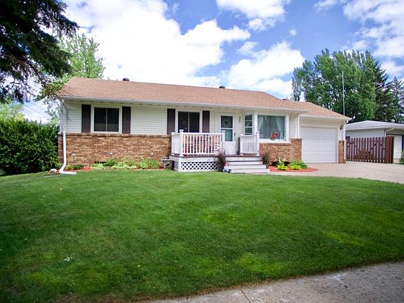 3rd image of 307 Cedar Ln