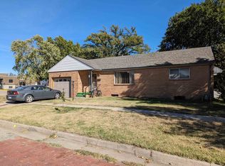 200 Muse St, Newton, KS 67114