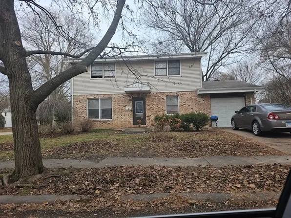 425 Regan St, Rockford, IL 61107