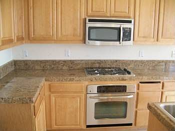 3rd image of 412 Norwich St