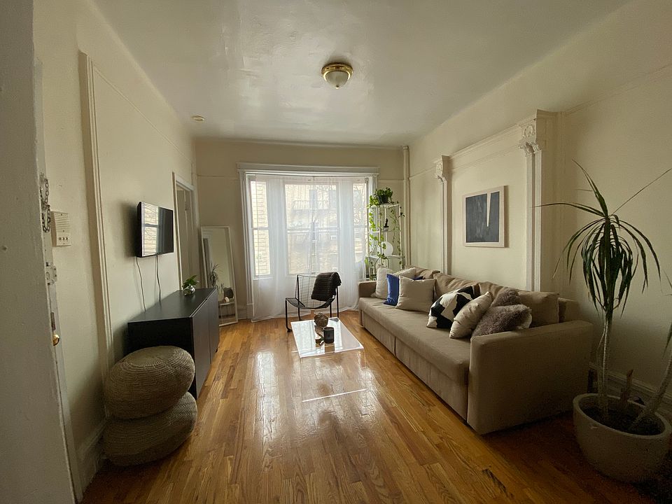 1st image of 600 Lincoln Pl APT 2D