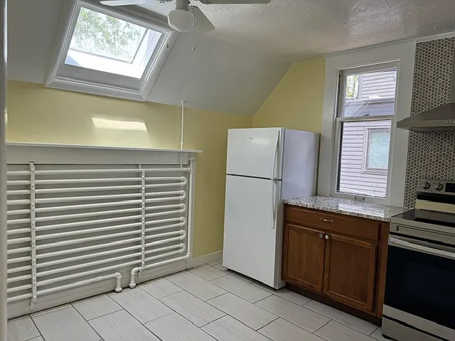 1206 E Cedar Ave — Photo 6