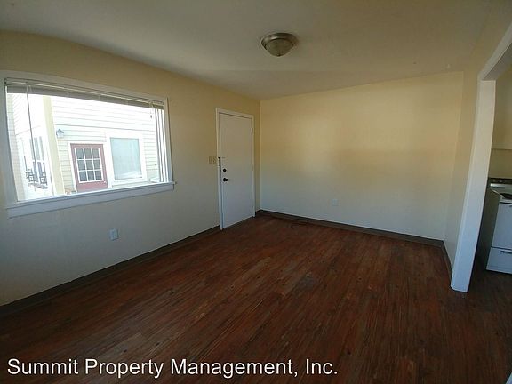 4th image of 603 Stephens Ave #10