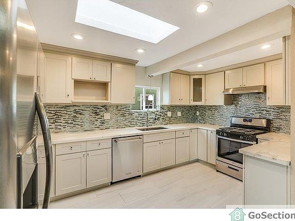 3rd image of 66 Birch Ln #1