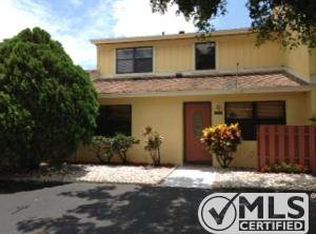 5320 Tennis Ln, Delray Beach, FL 33484