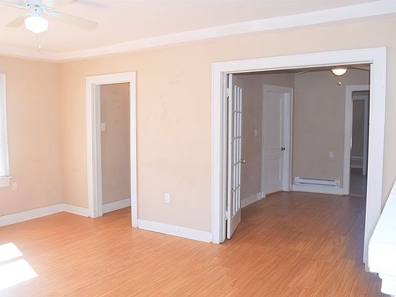 3rd image of 1020 NE 18th St