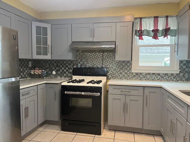 355 Main St #2 — Photo 5
